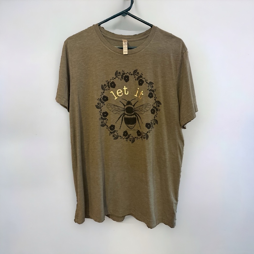 NWOT Pink Armadillos Let It Bee Bella Canvas Tee Large - Picture 5 of 6